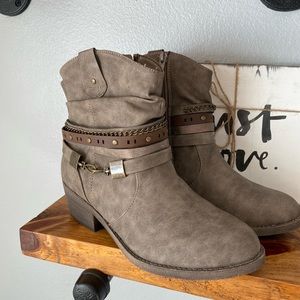 Cute Western Booties!
